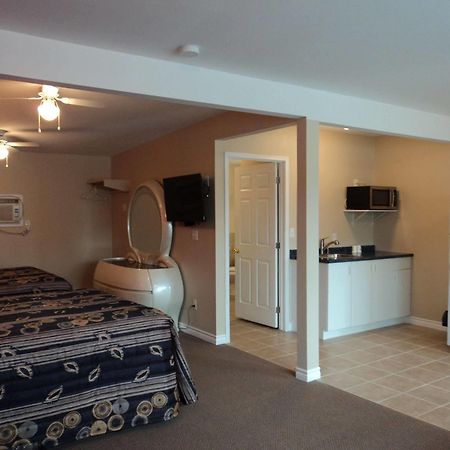 Rymal'S Motel Лемингтон Екстериор снимка